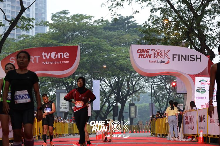 Race photo from ONE RUN 10 K