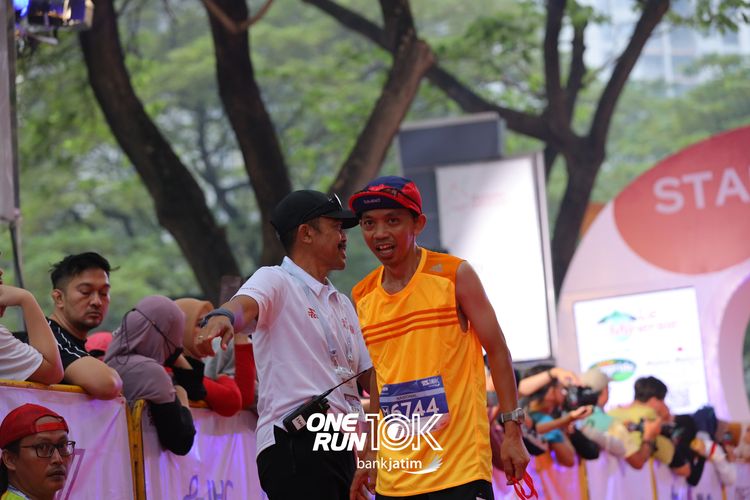 Race photo from ONE RUN 10 K