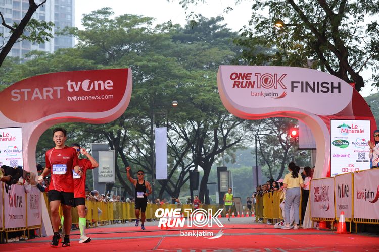 Race photo from ONE RUN 10 K