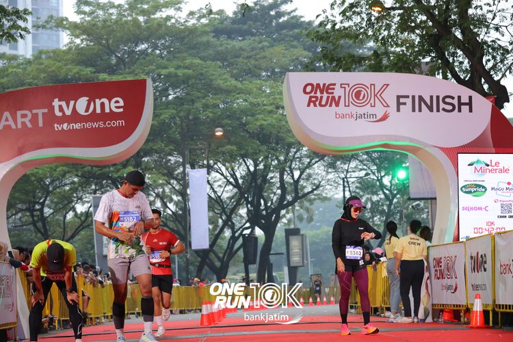 Race photo from ONE RUN 10 K