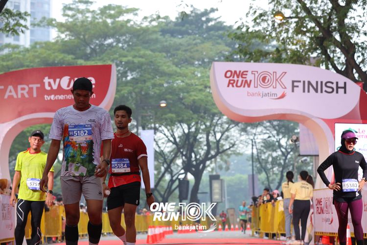 Race photo from ONE RUN 10 K