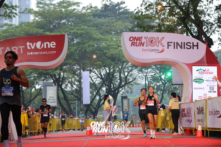 Race photo from ONE RUN 10 K