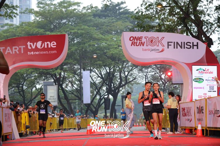 Race photo from ONE RUN 10 K