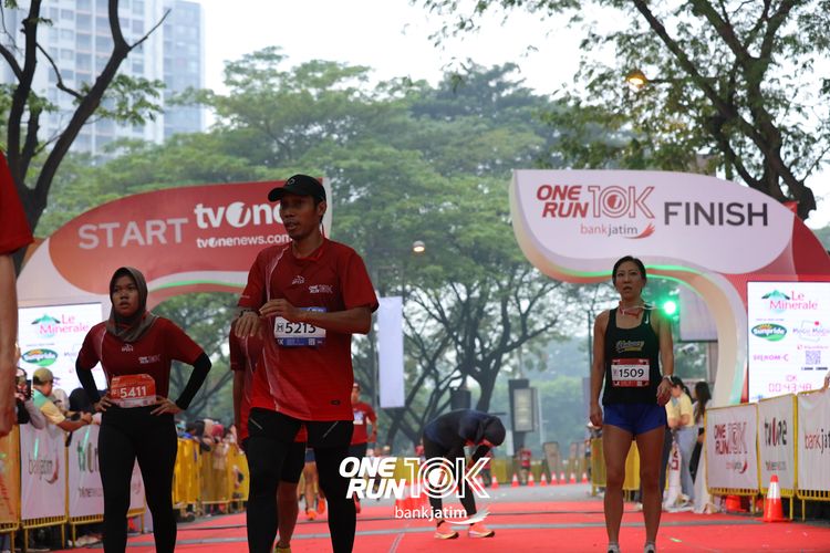 Race photo from ONE RUN 10 K