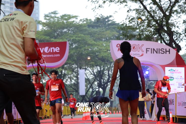 Race photo from ONE RUN 10 K