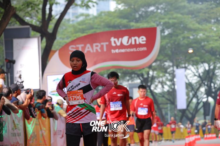 Race photo from ONE RUN 10 K