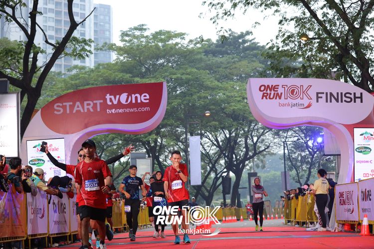 Race photo from ONE RUN 10 K