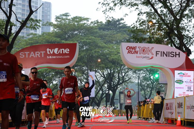 Race photo from ONE RUN 10 K