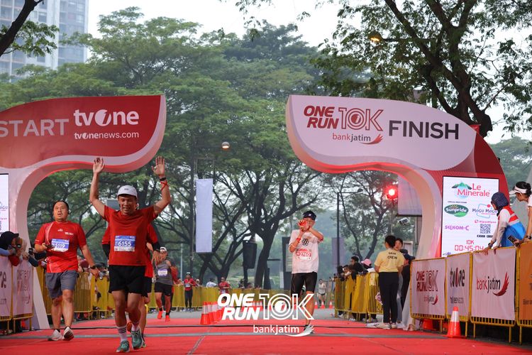 Race photo from ONE RUN 10 K