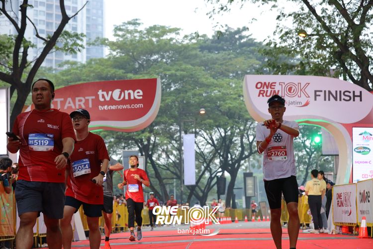 Race photo from ONE RUN 10 K