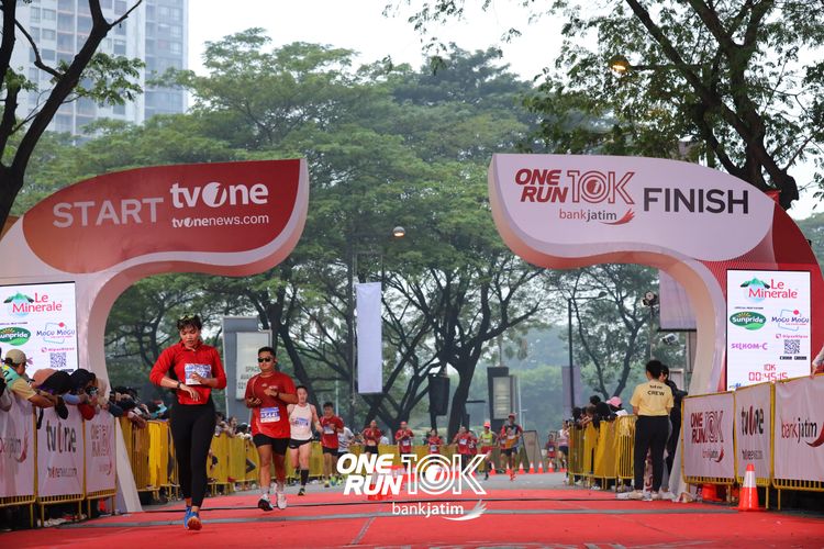 Race photo from ONE RUN 10 K
