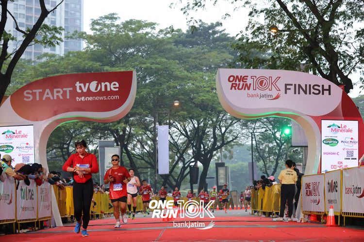 Race photo from ONE RUN 10 K