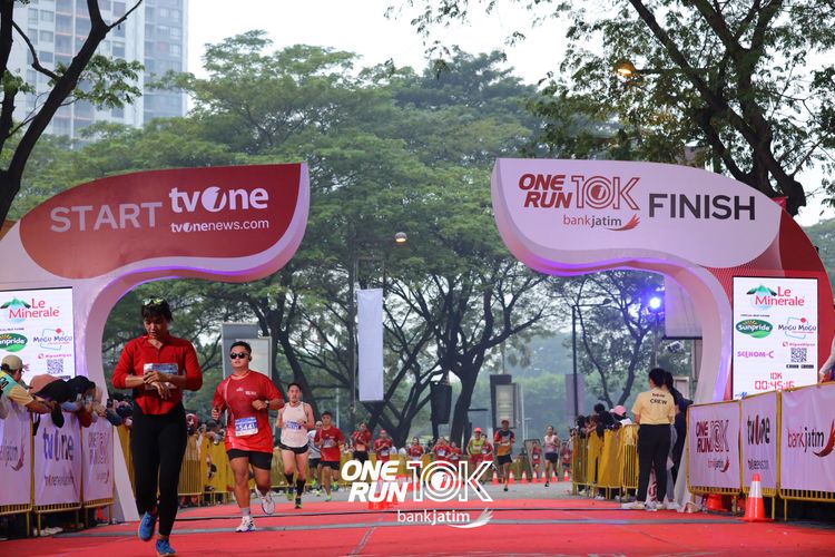 Race photo from ONE RUN 10 K