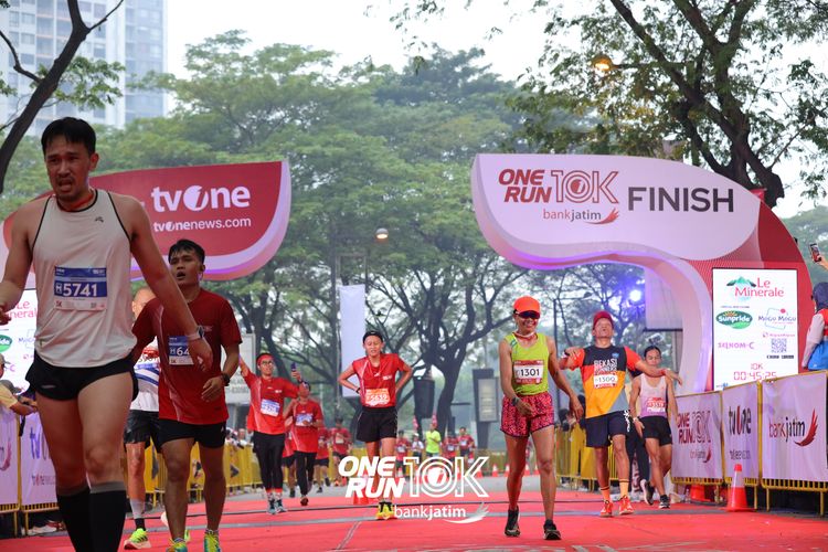 Race photo from ONE RUN 10 K