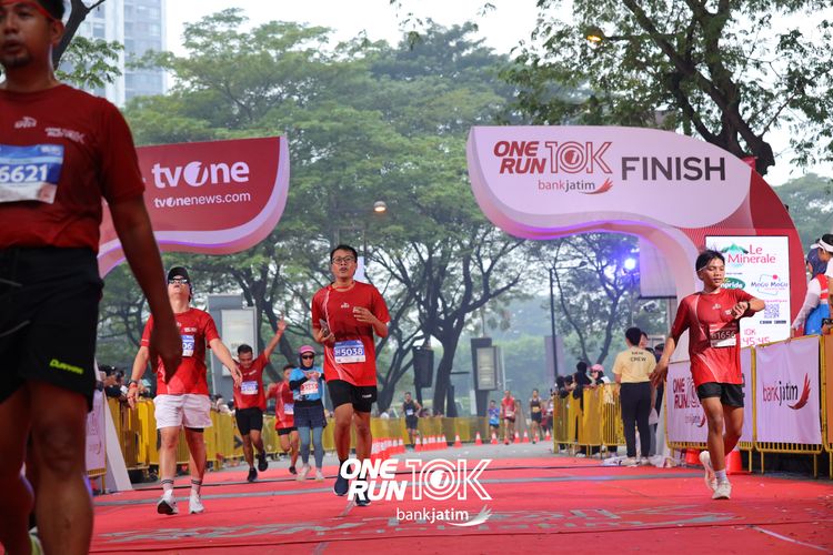 Race photo from ONE RUN 10 K