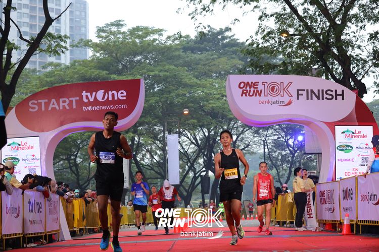 Race photo from ONE RUN 10 K