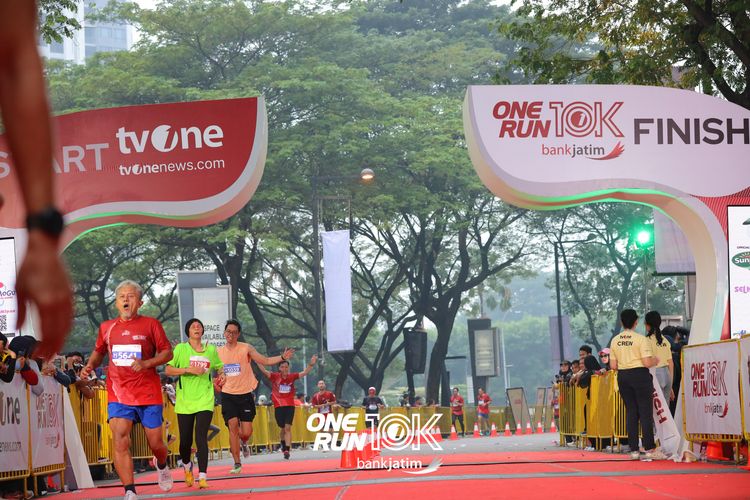 Race photo from ONE RUN 10 K