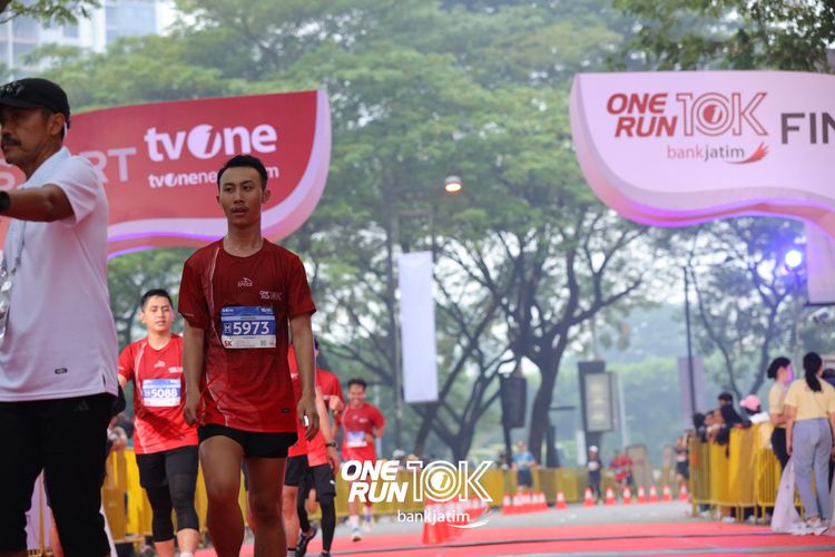 Race photo from ONE RUN 10 K
