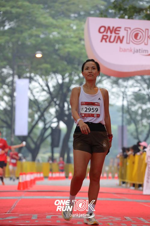 Race photo from ONE RUN 10 K