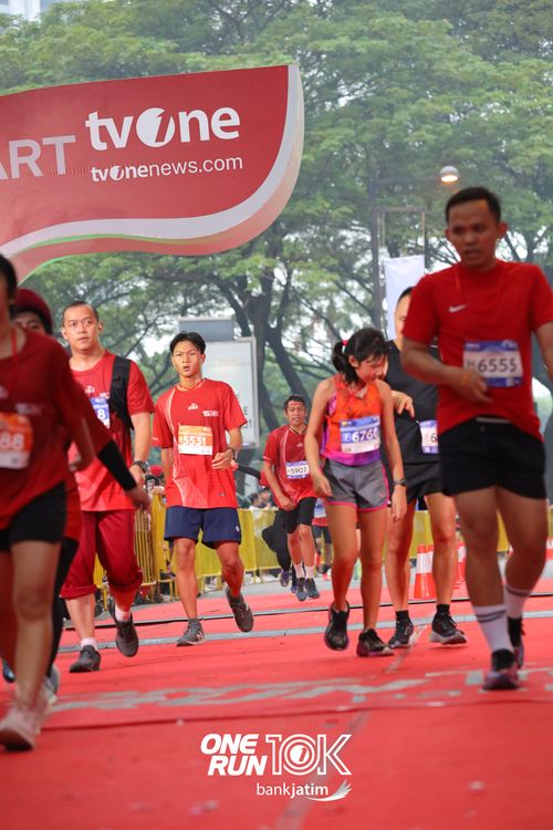 Race photo from ONE RUN 10 K