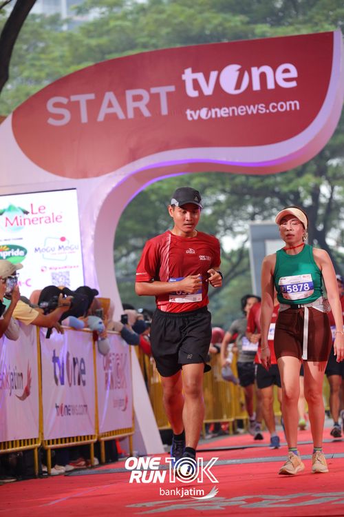 Race photo from ONE RUN 10 K