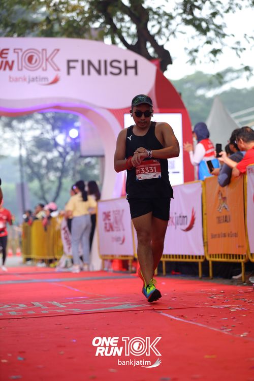 Race photo from ONE RUN 10 K
