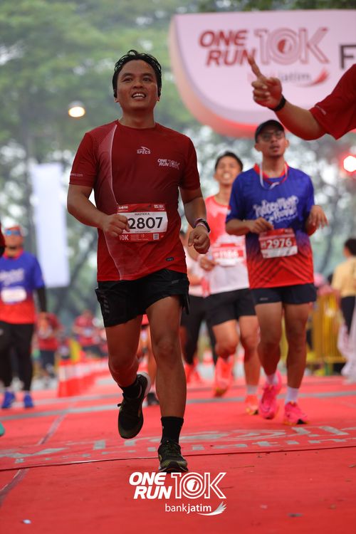 Race photo from ONE RUN 10 K