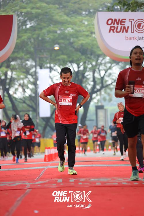 Race photo from ONE RUN 10 K