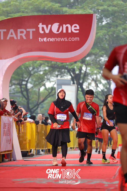 Race photo from ONE RUN 10 K