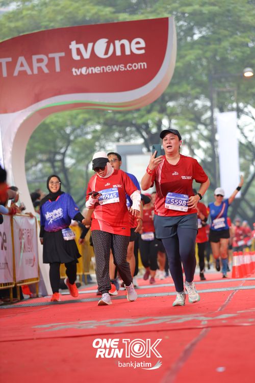 Race photo from ONE RUN 10 K
