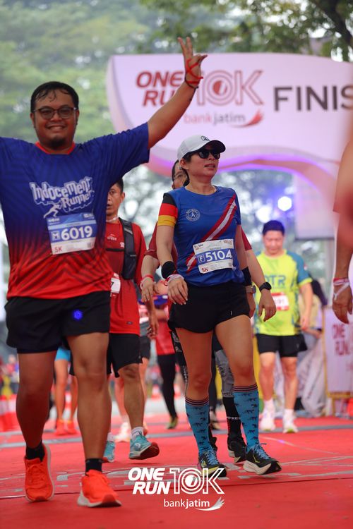 Race photo from ONE RUN 10 K
