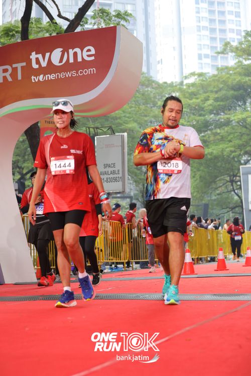 Race photo from ONE RUN 10 K