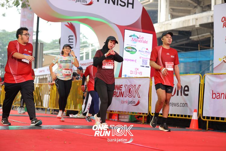 Race photo from ONE RUN 10 K