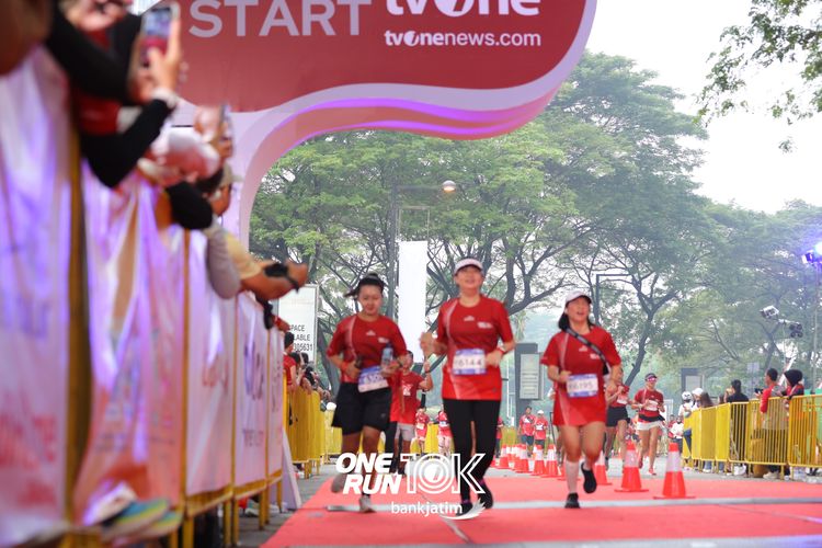 Race photo from ONE RUN 10 K