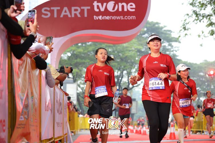 Race photo from ONE RUN 10 K