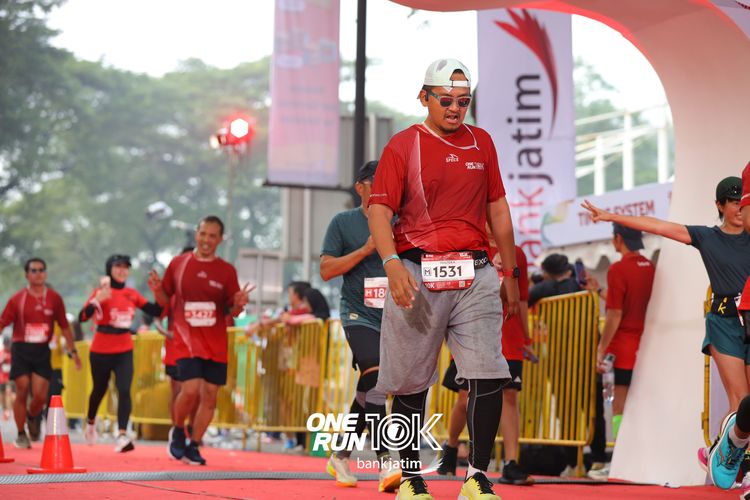 Race photo from ONE RUN 10 K