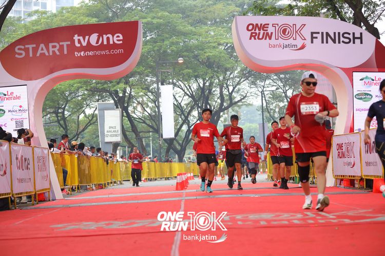 Race photo from ONE RUN 10 K