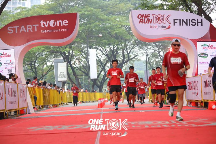 Race photo from ONE RUN 10 K
