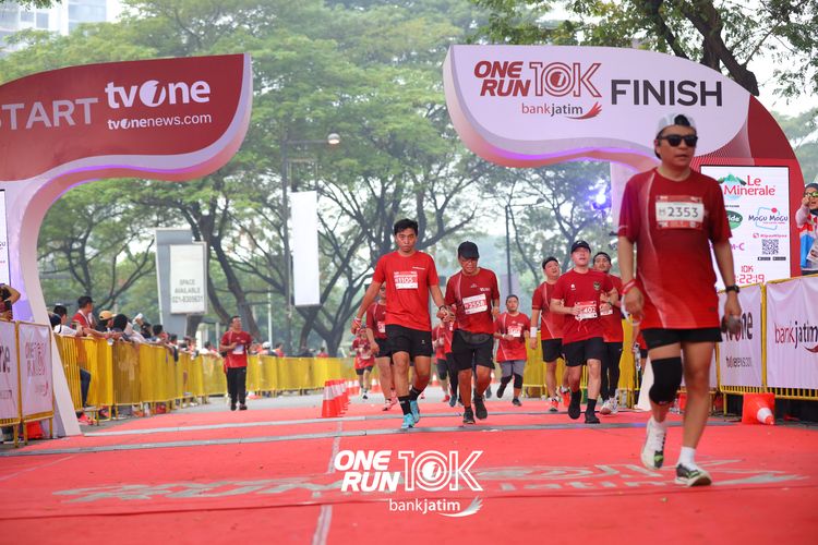 Race photo from ONE RUN 10 K