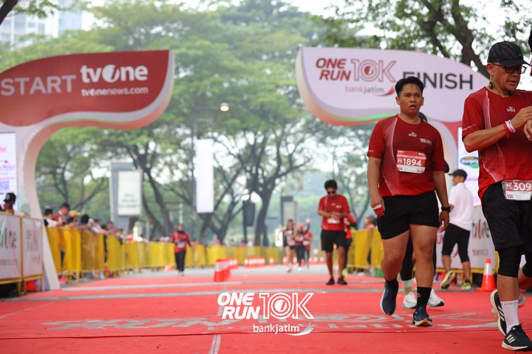 Race photo from ONE RUN 10 K