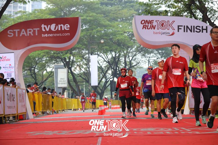 Race photo from ONE RUN 10 K