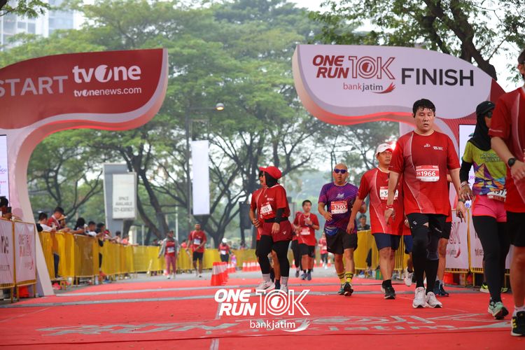 Race photo from ONE RUN 10 K