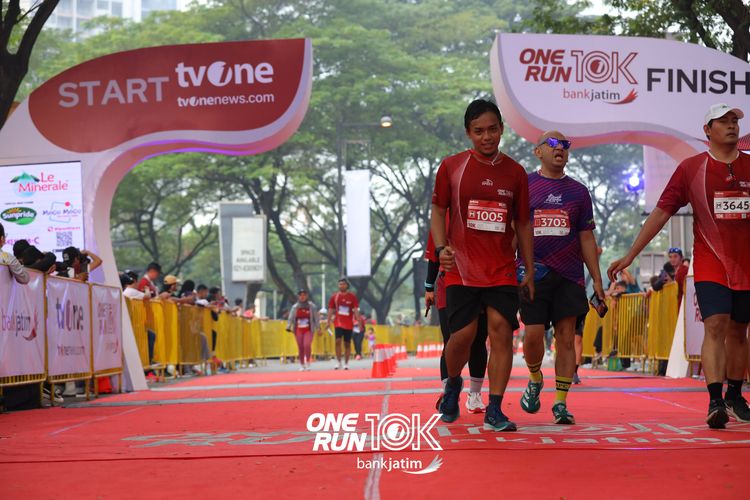 Race photo from ONE RUN 10 K