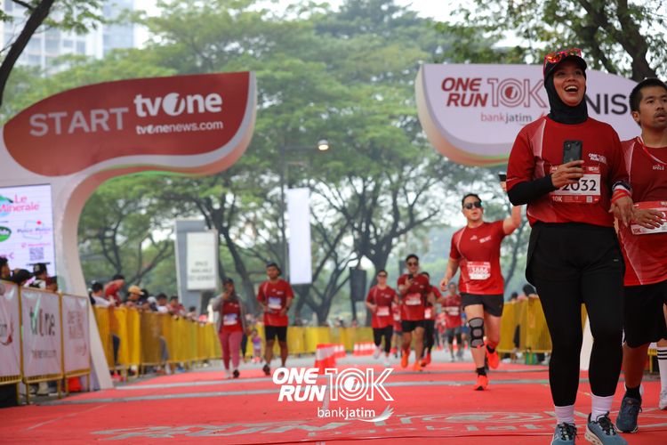 Race photo from ONE RUN 10 K