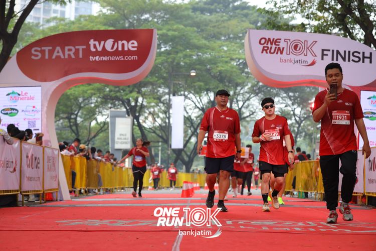 Race photo from ONE RUN 10 K