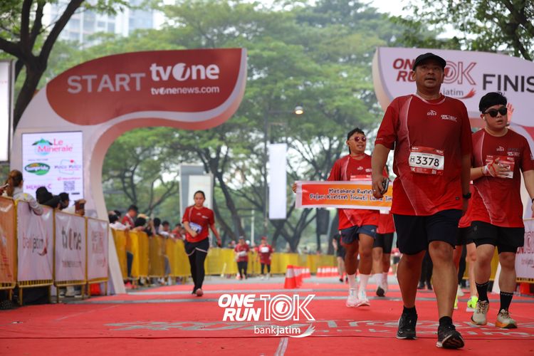 Race photo from ONE RUN 10 K