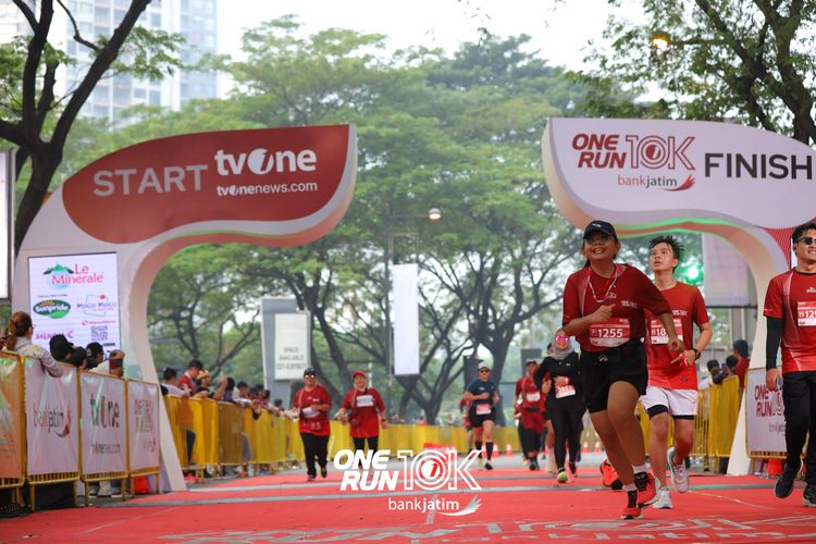 Race photo from ONE RUN 10 K