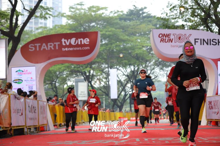 Race photo from ONE RUN 10 K
