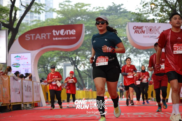Race photo from ONE RUN 10 K