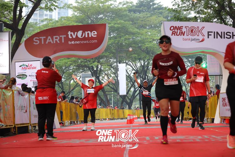 Race photo from ONE RUN 10 K